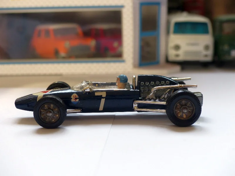 Radio - Controlled Drift Car with Adjustable Suspension and High - Grip Tires156 Maserati F1 Racing Car