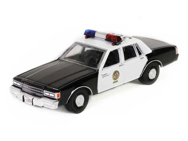 Collectible Train Set with a Steam Locomotive, Passenger Cars, and Track Accessories1986 Chevrolet Caprice Los Angeles Police Department  - True Romance (Hollywood Series 41) Diecast 1:64 Scale Model - Greenlight 62020C