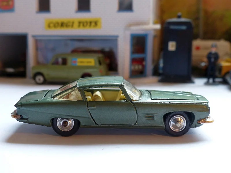 1:24 Scale Die - Cast Model of a Lamborghini Aventador SVJ with Realistic Details241 Ghia L6.4 sage green (2)