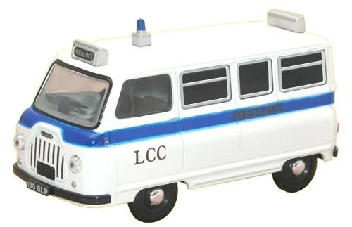 Die - Cast Model of a London Double - Decker Bus with Detailed Interior and ExteriorOxford Diecast Ambulance - 1:43 Scale