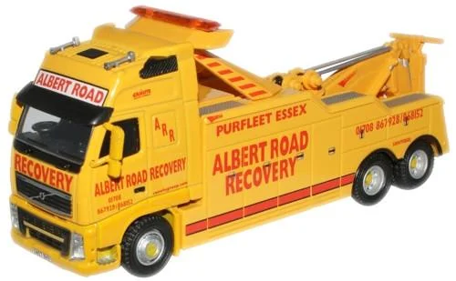 Battery - Operated Ride - On Tractor for Toddlers with Farmer - Themed AccessoriesOxford Diecast Albert Road Recovery Volvo - 1:76 Scale